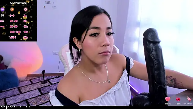 KAROLIVONNE online show from 12/08/24, 04:28