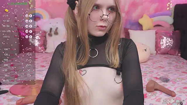 minx g1rl online show from 02/24/25, 10:59