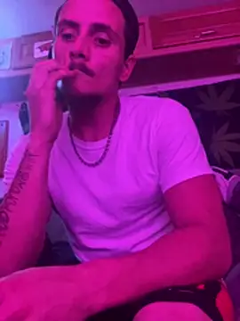 Snapshot of bugboy chatting on 05/23/26, 12:09 bugboy online show from 05/23/26, 12:09