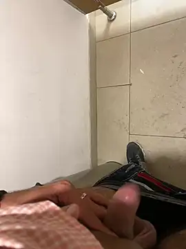 Snapshot of par_0111 chatting on 02/14/26, 08:25 par 0111 online show from 02/14/26, 08:25