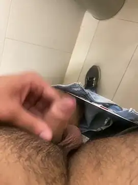 Snapshot of par_0111 chatting on 02/07/26, 08:11 par 0111 online show from 02/07/26, 08:11