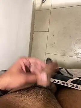 Snapshot of par_0111 chatting on 02/09/26, 09:18 par 0111 online show from 02/09/26, 09:18