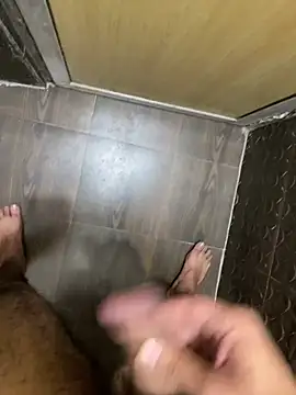 Snapshot of par_0111 chatting on 01/31/26, 07:12 par 0111 online show from 01/31/26, 07:12