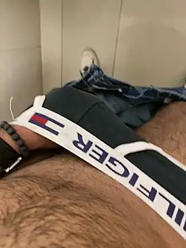 Snapshot of par_0111 chatting on 02/23/26, 09:32 par 0111 online show from 02/23/26, 09:32