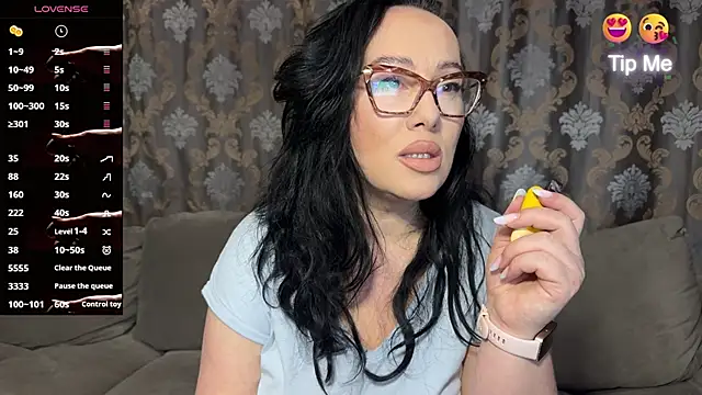 AnnaAnn online show from 05/03/26, 07:17