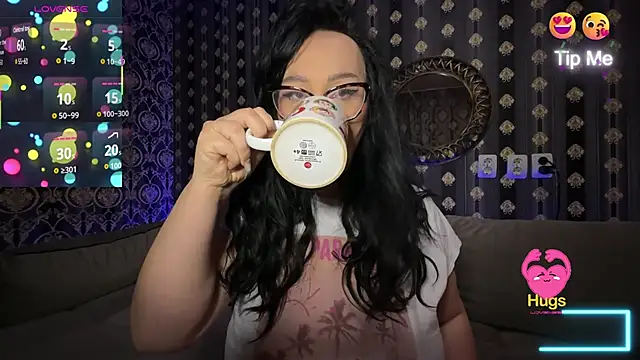 AnnaAnn online show from 10/23/25, 01:48