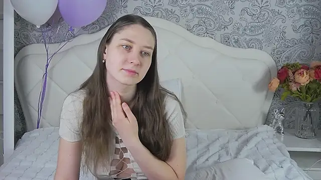 Snapshot of MollyBrams chatting on 02/06/26, 04:08 MollyBrams online show from 02/06/26, 04:08