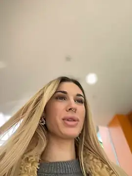 Snapshot of Charming_Ritta chatting on 03/04/25, 07:08 Charming Ritta online show from 03/04/25, 07:08