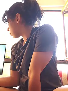 Snapshot of Diosagata chatting on 11/13/25, 07:18 Diosagata online show from 11/13/25, 07:18