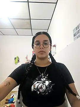 Snapshot of Annya-sweet chatting on 10/29/25, 02:49 Annya-sweet online show from 10/29/25, 02:49