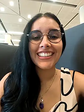 Snapshot of Annya-sweet chatting on 09/26/25, 02:35 Annya-sweet online show from 09/26/25, 02:35