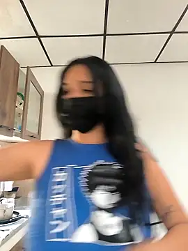 Snapshot of Annya-sweet chatting on 12/18/25, 12:31 Annya-sweet online show from 12/18/25, 12:31