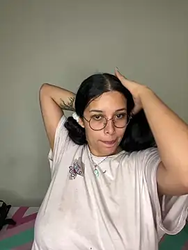 Snapshot of Annya-sweet chatting on 12/05/24, 02:39 Annya-sweet online show from 12/05/24, 02:39