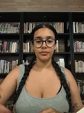 Snapshot of Annya-sweet chatting on 06/18/26, 03:17 Annya-sweet online show from 06/18/26, 03:17