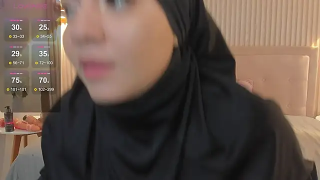 Snapshot of Sooffii_1 chatting on 03/19/25, 05:19 Sooffii 1 online show from 03/19/25, 05:19