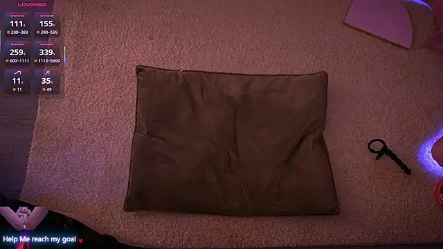 Redhead Shark new online show from 03/06/26, 01:17