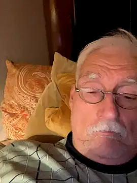 Steffibi1954 online show from 12/17/25, 08:36