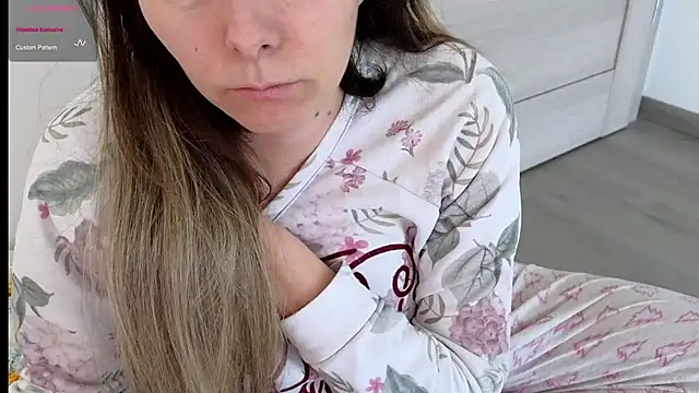 Snapshot of Claraxxxxx chatting on 03/02/25, 12:47 Claraxxxxx online show from 03/02/25, 12:47