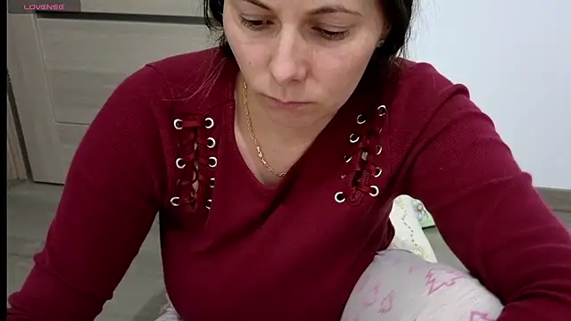 Snapshot of Claraxxxxx chatting on 01/02/25, 06:56 Claraxxxxx online show from 01/02/25, 06:56