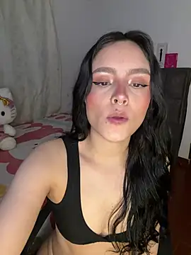 Snapshot of salome_polaniiee chatting on 06/10/26, 06:03 salome polaniiee online show from 06/10/26, 06:03