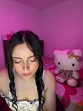 Snapshot of salome_polaniiee chatting on 06/17/26, 04:45 salome polaniiee online show from 06/17/26, 04:45