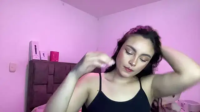 Snapshot of salome_polaniiee chatting on 06/27/26, 06:58 salome polaniiee online show from 06/27/26, 06:58
