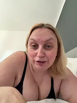 Snapshot of BBW_Nora chatting on 06/23/26, 08:45 BBW Nora online show from 06/23/26, 08:45