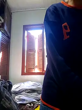 Snapshot of CrisSexShy chatting on 09/11/25, 05:35 CrisSexShy online show from 09/11/25, 05:35