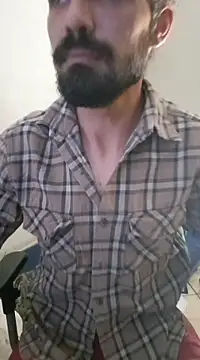 Snapshot of CrisSexShy chatting on 02/26/25, 09:33 CrisSexShy online show from 02/26/25, 09:33