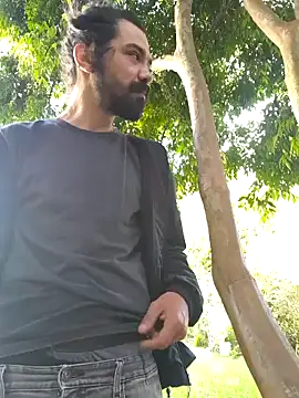 Snapshot of CrisSexShy chatting on 10/08/25, 07:36 CrisSexShy online show from 10/08/25, 07:36