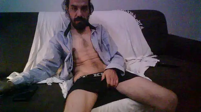 Snapshot of CrisSexShy chatting on 03/17/25, 02:52 CrisSexShy online show from 03/17/25, 02:52