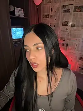 i am nina  online show from 05/28/26, 10:48