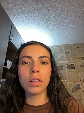 Snapshot of i_am_nina_ chatting on 07/22/26, 10:34 i am nina online show from 07/22/26, 10:34