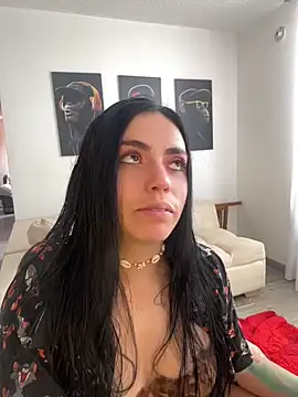 i am nina  online show from 05/13/26, 06:37
