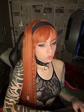 i am nina  online show from 04/28/26, 10:58