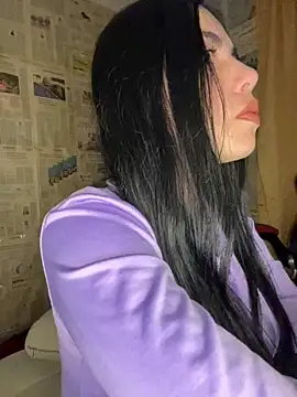 i am nina  online show from 04/25/26, 11:57