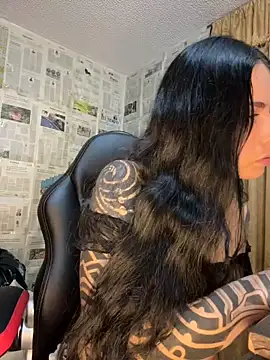 i am nina  online show from 05/26/26, 11:25