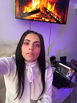 i am nina  online show from 11/23/25, 09:36