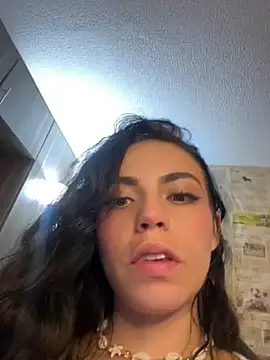 Snapshot of i_am_nina_ chatting on 07/22/26, 02:02 i am nina online show from 07/22/26, 02:02