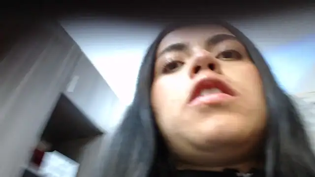 Snapshot of i_am_nina_ chatting on 09/10/25, 03:38 i am nina online show from 09/10/25, 03:38