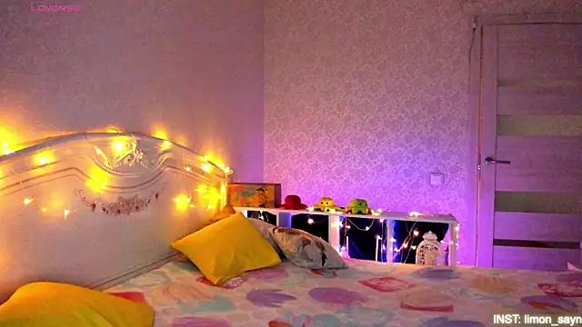 LillyMoure  online show from 03/09/26, 11:30