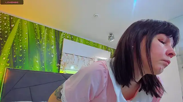 VeraWatts online show from 03/11/26, 02:05