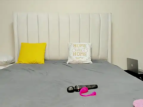  heavenlysent online show from 10/13/25, 03:30