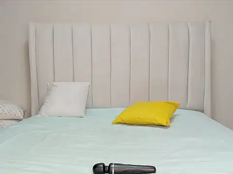  heavenlysent online show from 10/27/25, 04:35