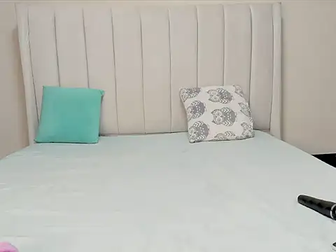  heavenlysent online show from 12/15/25, 03:34