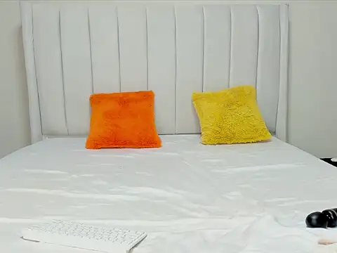  heavenlysent online show from 12/19/25, 04:05