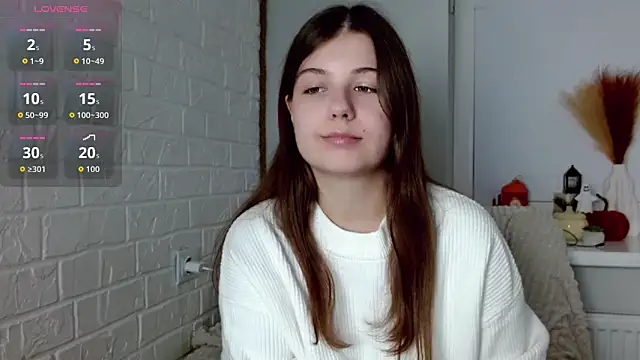 Snapshot of SayMeow_ chatting on 10/16/25, 04:21 SayMeow online show from 10/16/25, 04:21