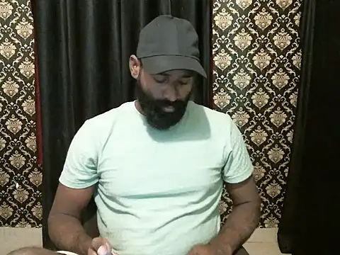 Snapshot of indian2 chatting on 10/11/25, 06:47 indian2 online show from 10/11/25, 06:47