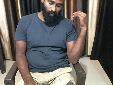 Snapshot of indian2 chatting on 10/18/25, 04:58 indian2 online show from 10/18/25, 04:58