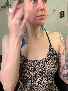 Snapshot of MissCumberdale chatting on 03/11/25, 02:51 MissCumberdale online show from 03/11/25, 02:51